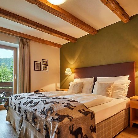 Aparthotel Garni Karin Corvara In Badia Exterior foto